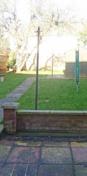 3 bedroom terraced house to rent - Photo 1