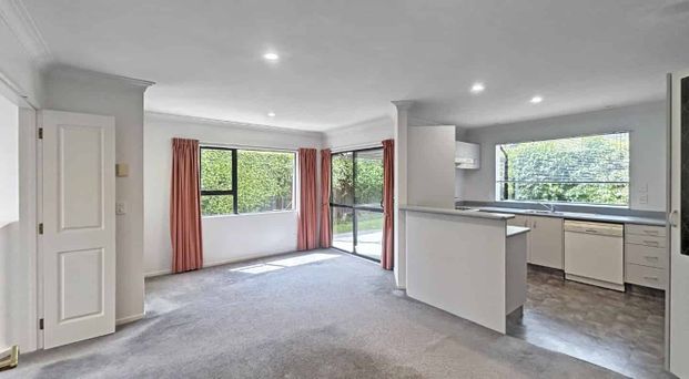 HOKOWHITU - 4 BEDROOMS - Photo 1