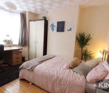 5 bedroom semi-detached house to rent - Photo 3