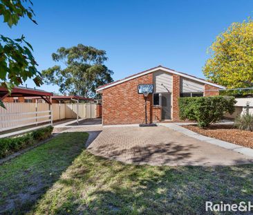 Beautifully updated three-bedroom home - Photo 1