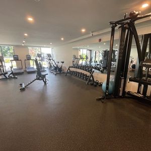 Unit 423- Beautifully Designed/ 2 Bedrooms Condo at The Grove - Photo 2