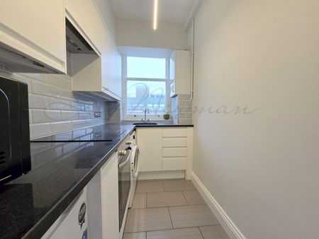 Tottenham Court Road, Fitzrovia, W1T - Photo 5