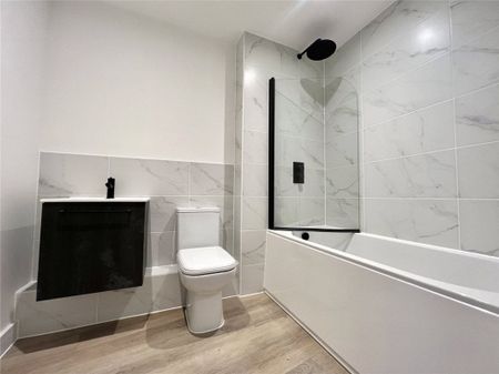 Commercial Road, Poole, Dorset, BH14 - Photo 4