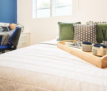 1 bedroom in a flat share to rent - Photo 2