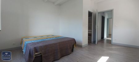 Location Maison 4 pièces 109m² AGEN 47000 - Photo 5