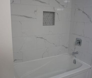 For Lease - 77 Cromwell Avenue Unit# LOWER, Oshawa, Ontario - Photo 2