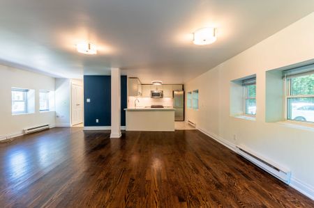 For Lease - 1207 Lorne Park-Coachhous Road, Mississauga, Ontario - Photo 4