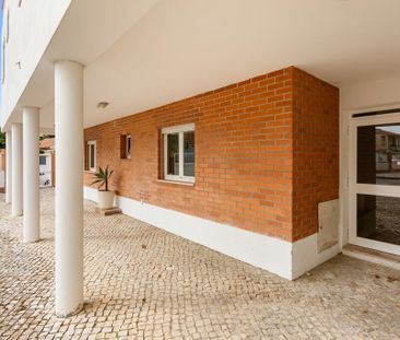 2 Bedroom Apartment with garden, Alvide, Cascais - Photo 6