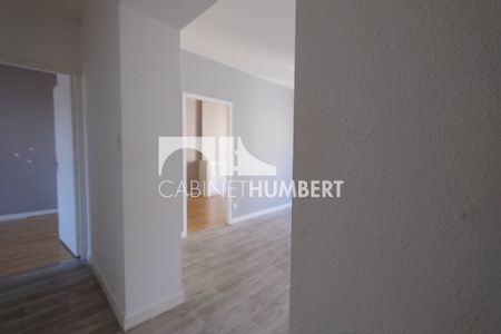 Location Appartement 4 pièces 79m² ST ETIENNE 42000 - Photo 5