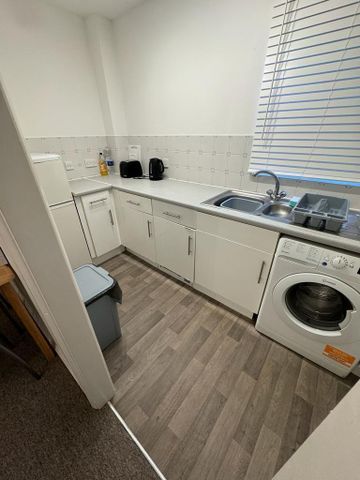 1 bedroom flat to rent - Photo 4