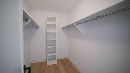For Lease - 504 Tenor Ridge, Blossom Park - Airport and Area, Ontario - Photo 3