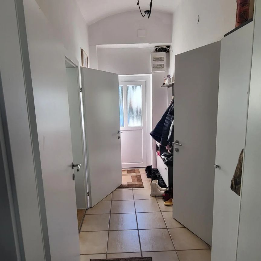 günstige 2 Zimmer Wohnung mit Terrasse 56m² - inkl. Parkplatz - Foto 1