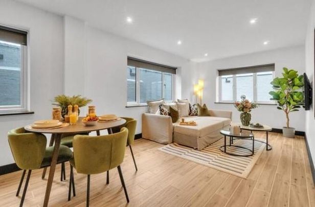 Studio to rent - Photo 1