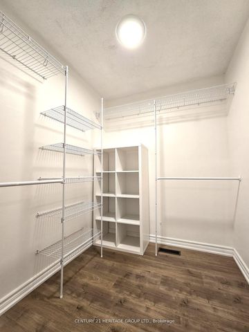 For Lease - 897 Caldwell Street, Newmarket, Ontario - Photo 3