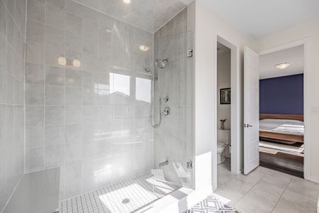 For Lease - 3158 Carding Mill Trail Unit# Upper, Oakville, Ontario - Photo 4