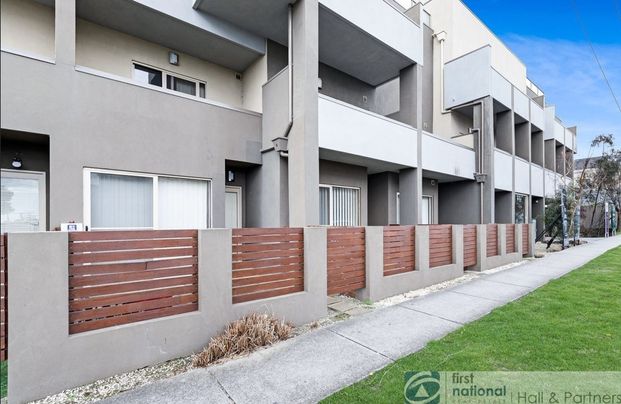 18 / 2-4 Hutton Street, Dandenong - Photo 1