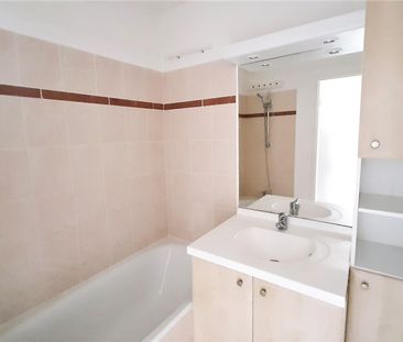 location Appartement T2 DE 41.65m² À POITIERS - Photo 1