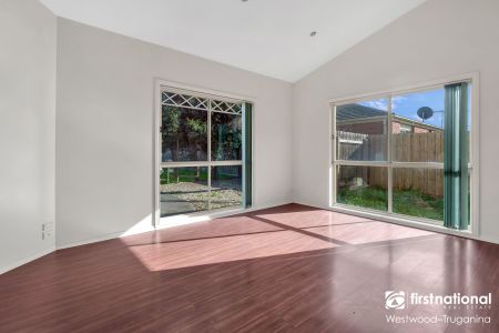 1/5 Crown Court, 3029, Tarneit Vic - Photo 3