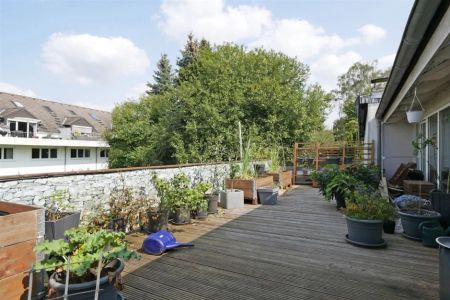 Dieser Balkon bietet mal richtig Platz! Freuen Sie sich auf diese 3 Zimmerwohnung. - Photo 3