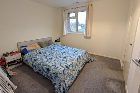 2 bedroom terraced house to rent - Photo 4