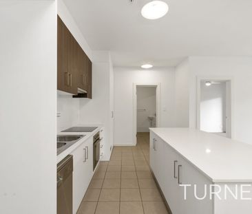 Ground floor apartment opposite lake - Photo 1