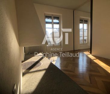 Location Appartement 2 pièces 47m² GRENOBLE 38000 - Photo 1