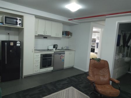 Port Melbourne - Photo 3