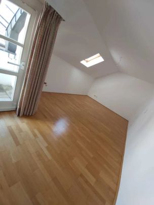 Heimelige Single-Wohnung im Zentrum von Ried mit kleiner Terrasse - Photo 1