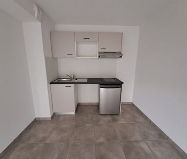 Location Appartement 2 pièces 46m² PERPIGNAN 66000 - Photo 2