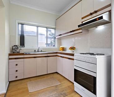 Comfortable 2-Bedroom Home in a Convenient Blacktown Location - Photo 3