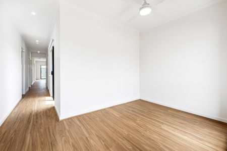 7 Vincira Crescent, Paralowie SA 5108 - House For Rent | Domain - Photo 5