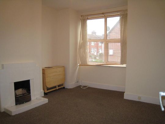 4 bedroom terraced house to rent - Photo 1