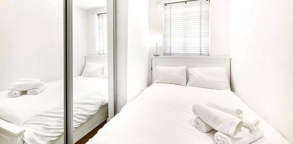 West Eaton Place, Belgravia, SW1X flat to rent - Photo 2