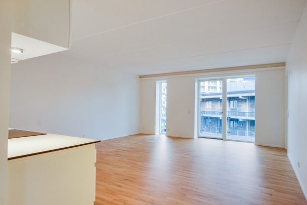 Lys lejlighed med tre værelser i Nørresundby - Photo 1