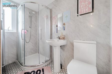 6 bedroom house to rent - Photo 2