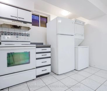 1153 Norman Crescent #Bsmt - Photo 6