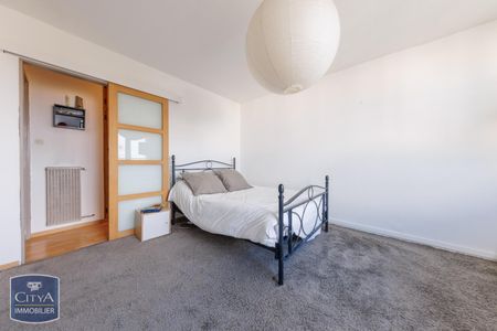 Location Appartement 1 pièce 30m² CLERMONT FERRAND 63100 - Photo 2