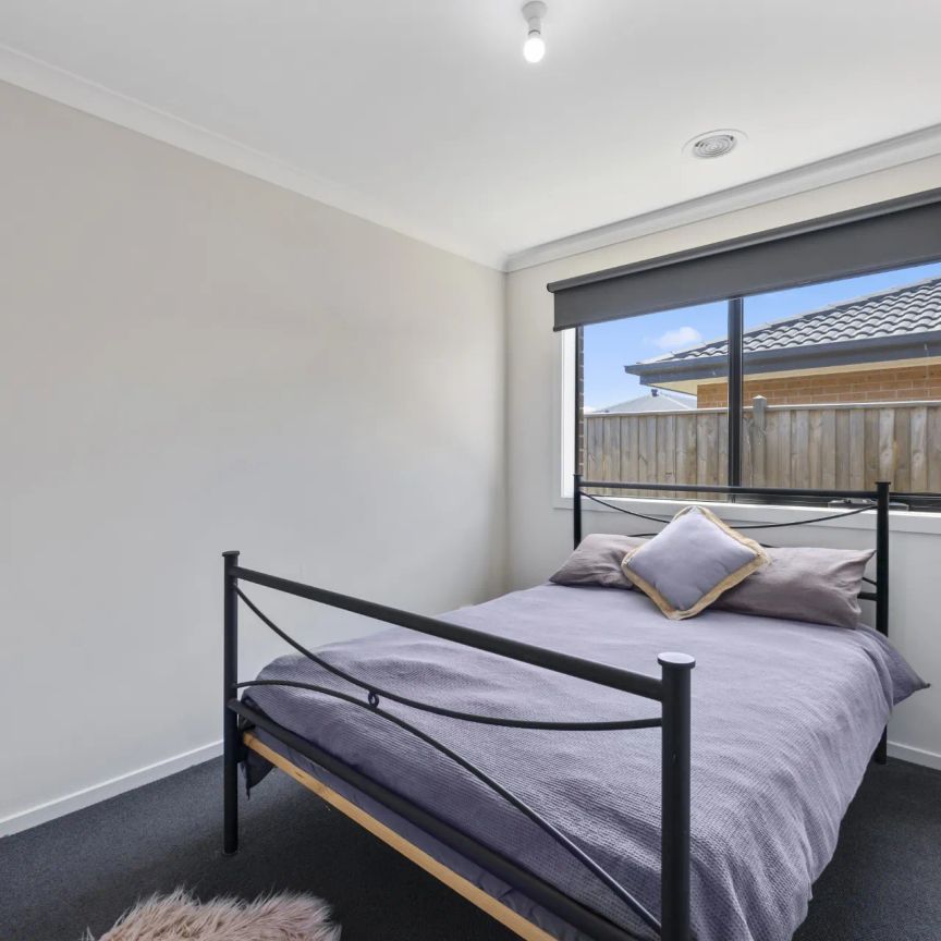 MODERN & STYLISH - Photo 1