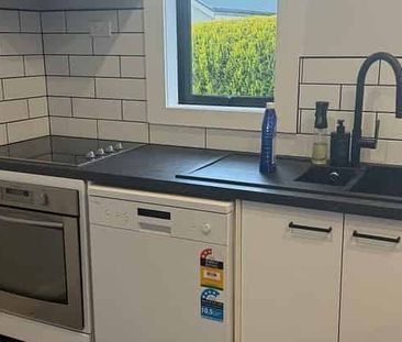 Pet friendly home in mosgiel - Photo 5