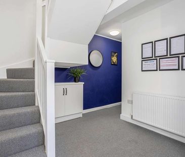 Newly Renovated En-Suite Double Room | Ground Floor | All Bills Inc... - Photo 2