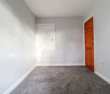 Pritchard Close, Hackenthorpe, S12 - Photo 6