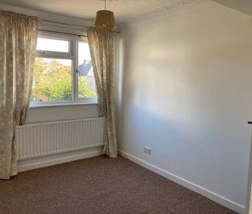 3 bed semi-detached house to rent in Bridgewater Road, Poole, BH12 - Photo 5