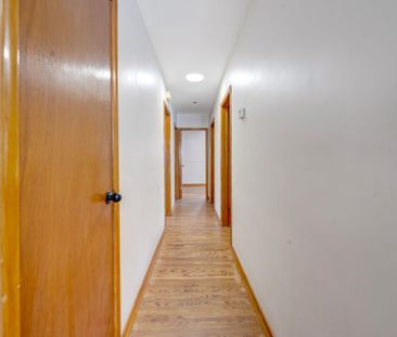 For Lease - 1023 Eagle Drive Unit# Main Unit, London South, Ontario - Photo 2