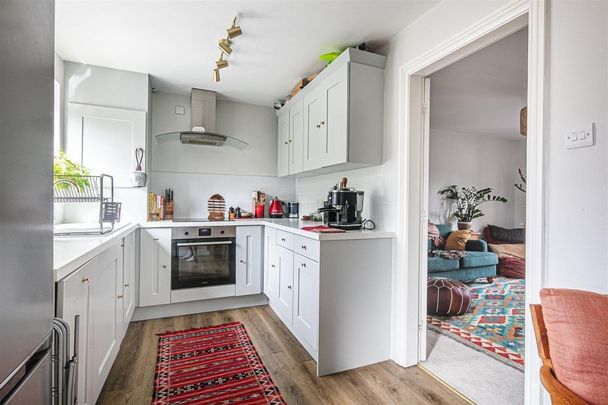 Main Road, Hathersage, Hope Valley - Photo 1