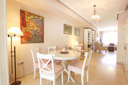 Townhouse in Las Chapas - Photo 2