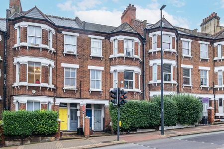 3 bedroom flat to rent - Photo 2