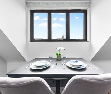 1 Bed Flat, Woodstock Road, NW11 - Photo 2