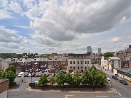 2 bedroom apartment to rent - Photo 4