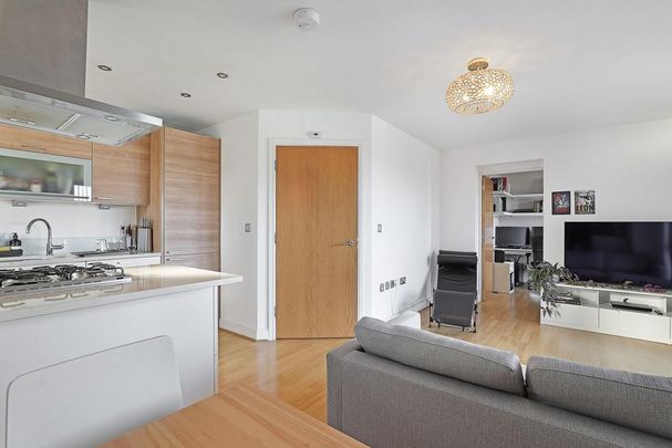 3 bedroom apartment to rent - Photo 1