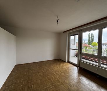 Helle 1-Zimmer-Wohnung mit Balkon und abgetrennter Küche - Photo 3